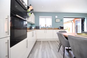 Kitchen- click for photo gallery